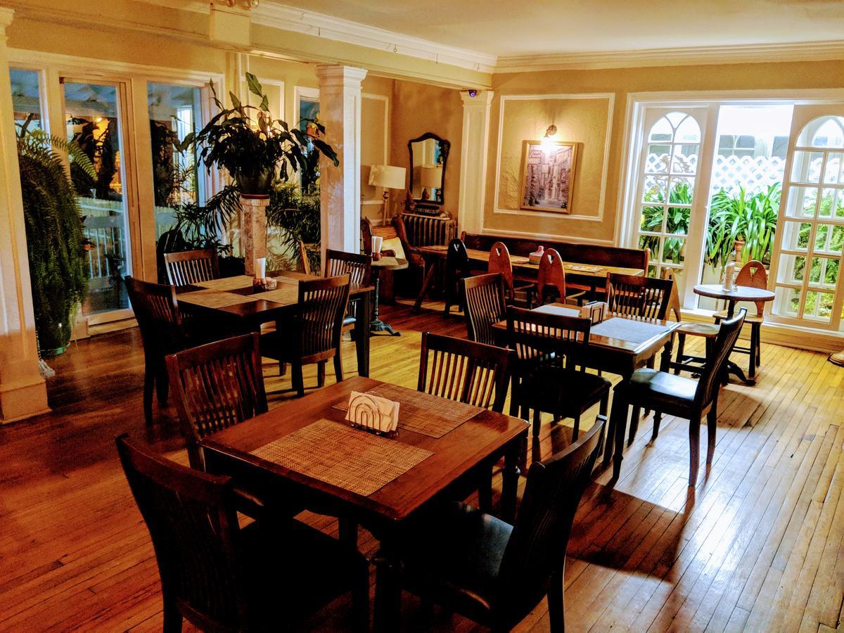 Chelsea Pub And Inn Атлантик Сити Экстерьер фото