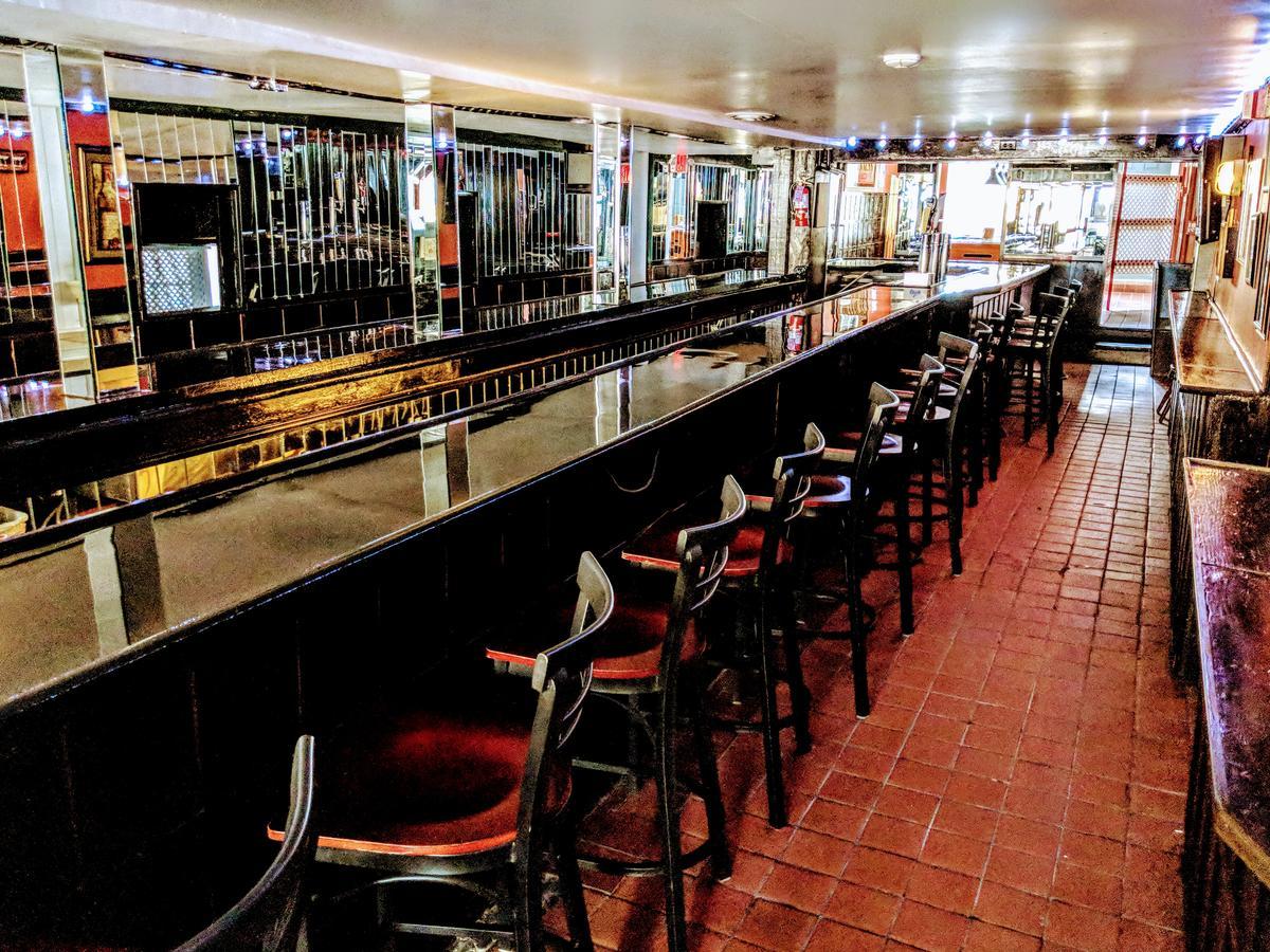 Chelsea Pub And Inn Атлантик Сити Экстерьер фото